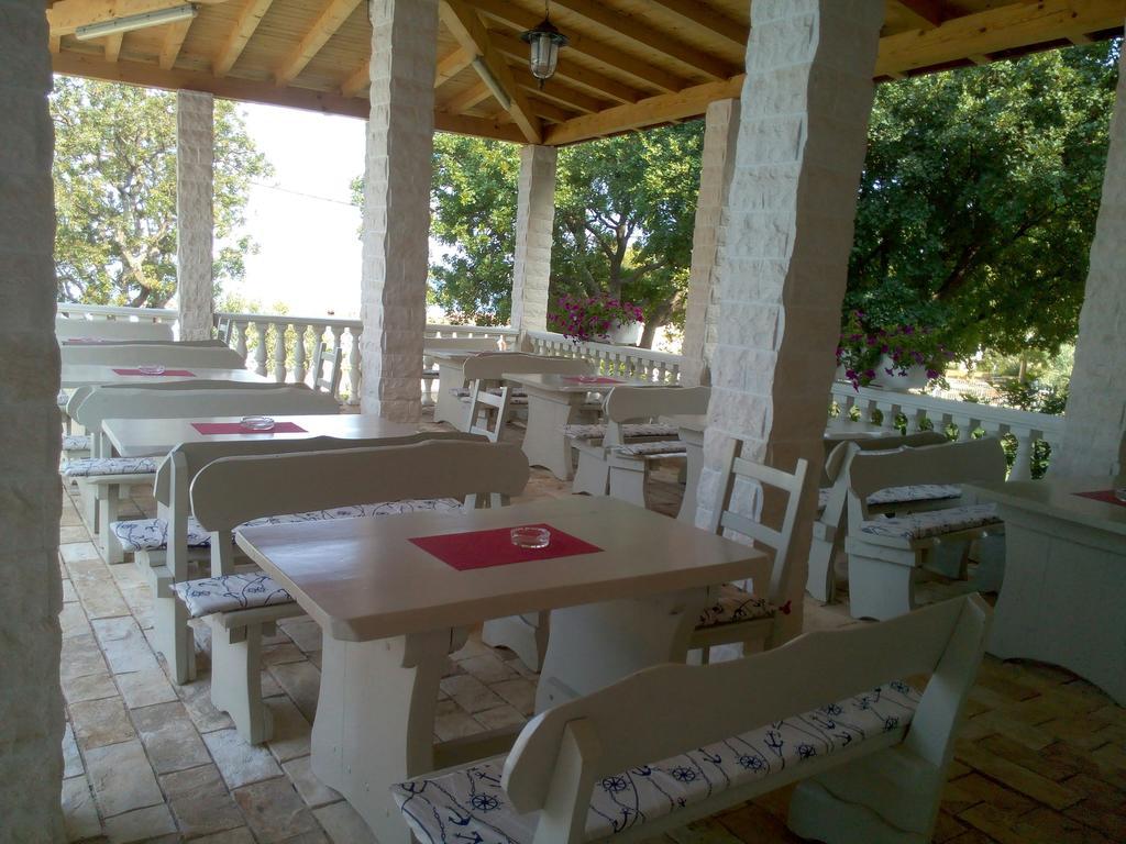 Vila Punta Sibuljina Exterior photo